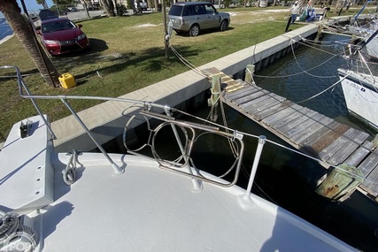 Hatteras 41 Double Cabin Freedom Seeker