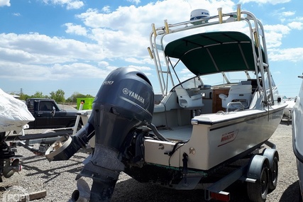 Boston Whaler Revenge WT 22