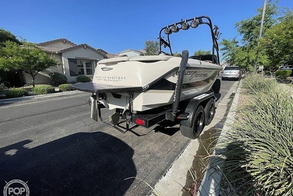 Correct Craft Super Air Nautique 210 Team Edition