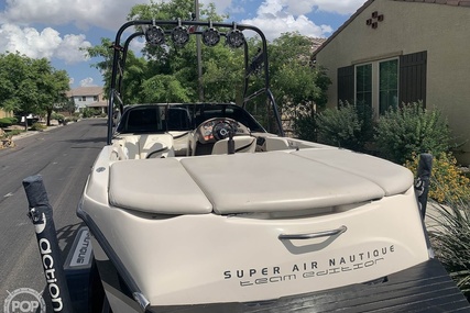 Correct Craft Super Air Nautique 210 Team Edition