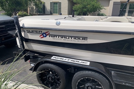 Correct Craft Super Air Nautique 210 Team Edition