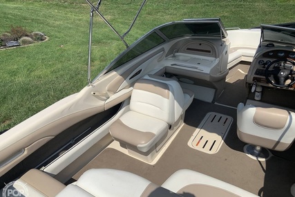 Sea Ray 220 Signature Select