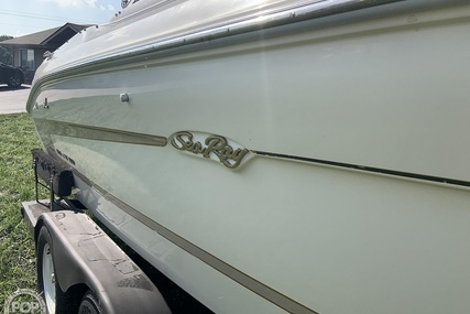 Sea Ray 220 Signature Select