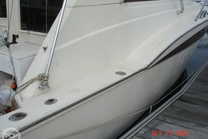 Chris Craft Commander 36