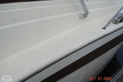 Chris Craft Commander 36