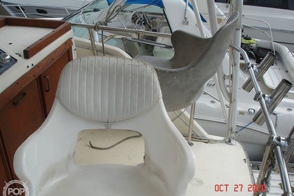 Chris Craft Commander 36