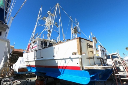 Custom Boats 6 Pack SportFIsh / Dive Boat