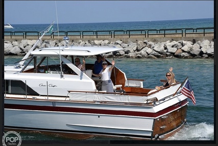 Chris Craft 37 Constellation