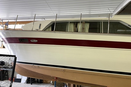 Chris Craft 37 Constellation