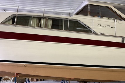 Chris Craft 37 Constellation