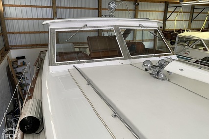 Chris Craft 37 Constellation