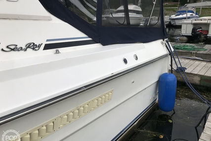 Sea Ray 390 Express Cruiser