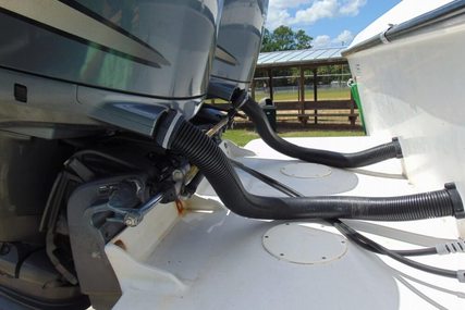 Angler 274 Center Console