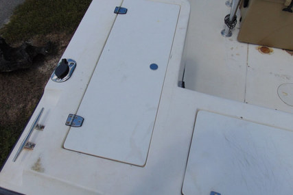 Angler 274 Center Console