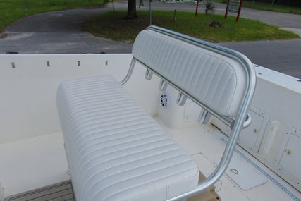 Angler 274 Center Console