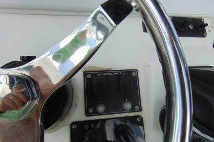 Angler 274 Center Console