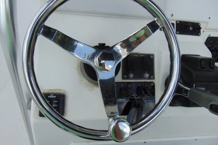 Angler 274 Center Console