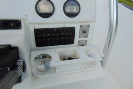 Angler 274 Center Console