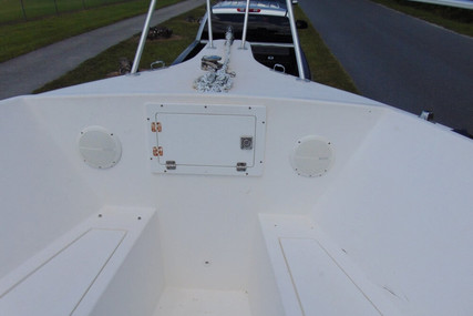 Angler 274 Center Console