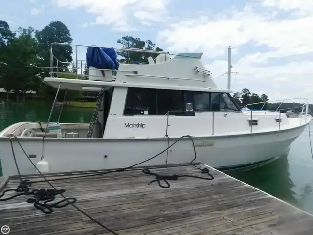 Mainship Boats 34 Diesel Cruiser