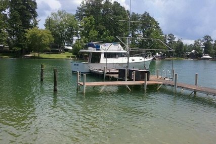 Mainship Boats 34 Diesel Cruiser