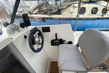 Spectrum 480 pilothouse