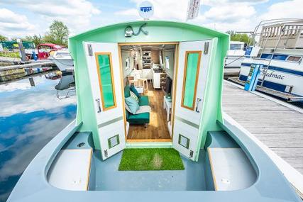 Aintree 57' Narrowboat Fitout by SolSeeker