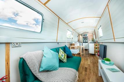 Aintree 57' Narrowboat Fitout by SolSeeker