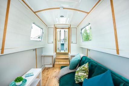 Aintree 57' Narrowboat Fitout by SolSeeker