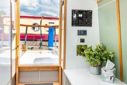 Aintree 57' Narrowboat Fitout by SolSeeker