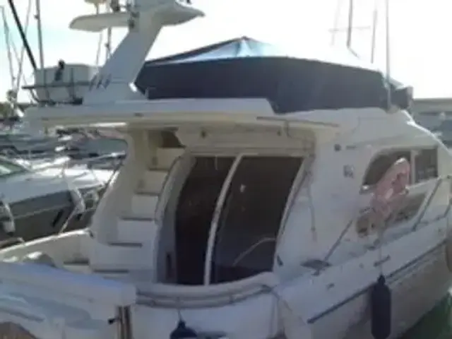 Sealine F44 Flybridge