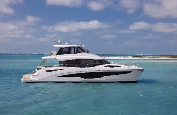 Aquila 70 Luxury