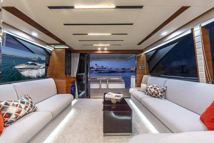 Dyna Yachts 63 Flybridge