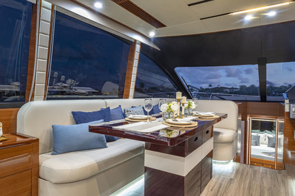 Dyna Yachts 63 Flybridge