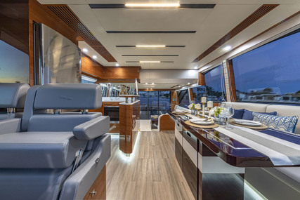 Dyna Yachts 63 Flybridge