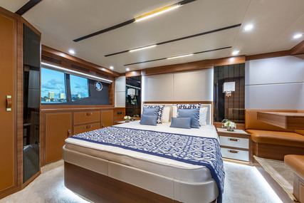 Dyna Yachts 63 Flybridge