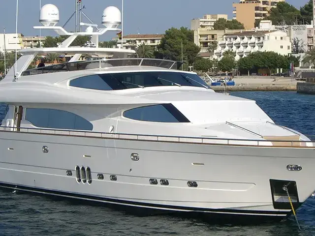 Elegance Yachts 90 Dynasty