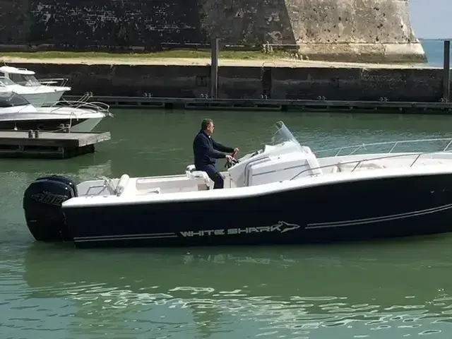 White Shark Boats 300