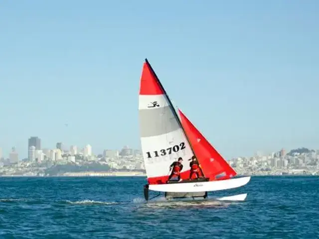 Hobie Cat H16