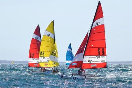 Hobie Cat H16