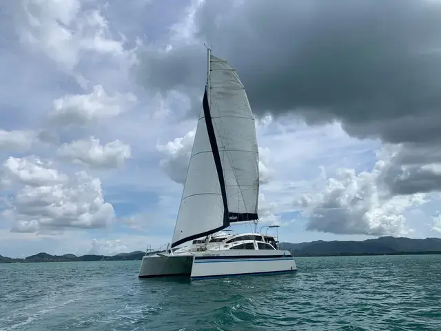 Island Spirit 380