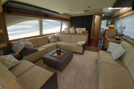 Ferretti Yachts 750