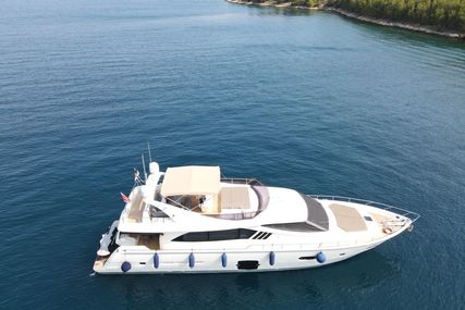 Ferretti Yachts 750