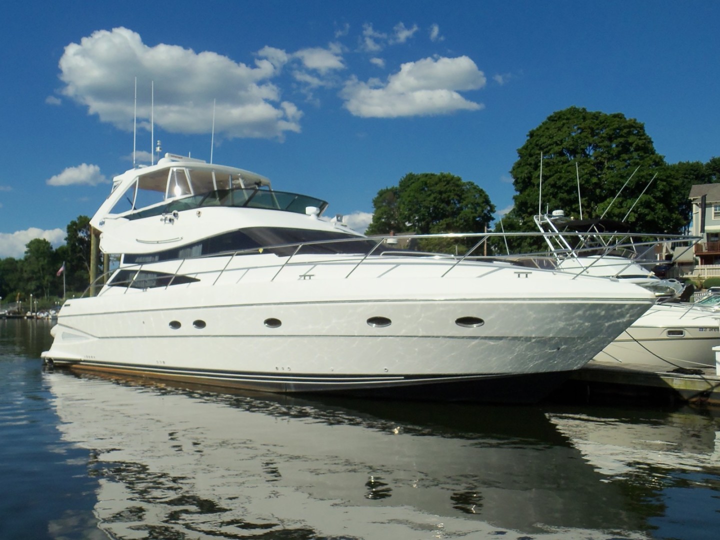 Flybridge Motor Yacht - Neptun