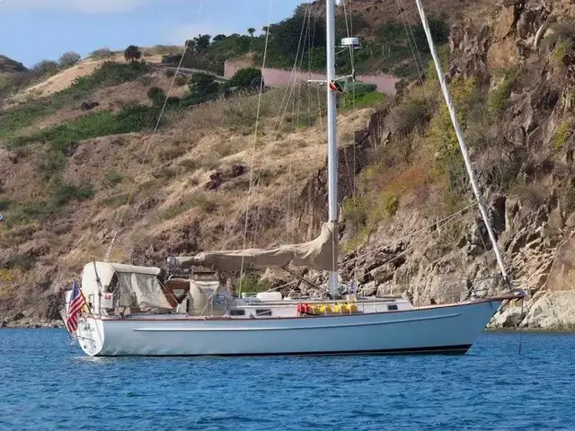 Cape Dory Robinhood 40' Aft Cockpit