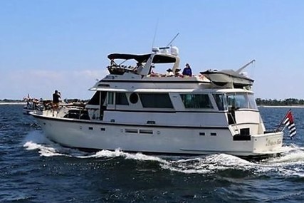 Hatteras 63 Cockpit Motoryacht