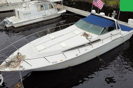 Sea Ray 460 Express Cruiser