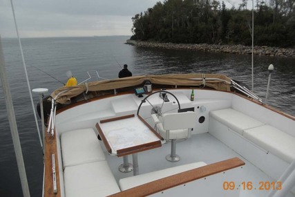 Jarvis Newman Flyridge Motoryacht