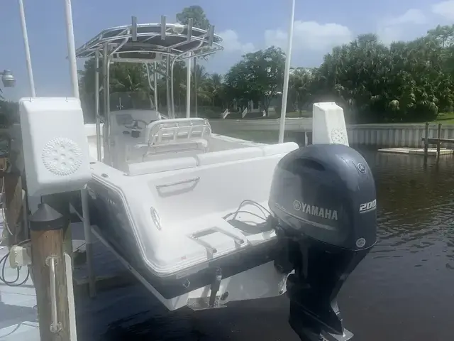 Heritage Yacht 229