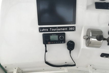 Luhrs 360